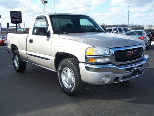 2004 gmc sierra 1500 sle standard cab pickup 2-door 5.3l v-8 4x4