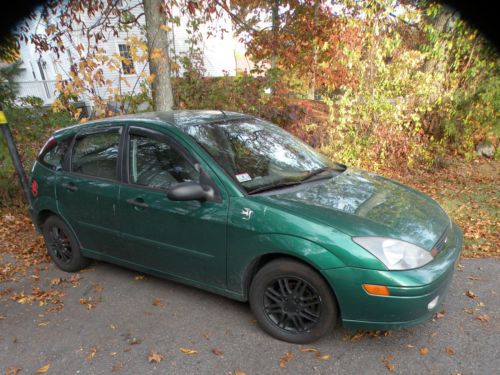 2003 ford focus zx5 hatchback 5-door 2.0l