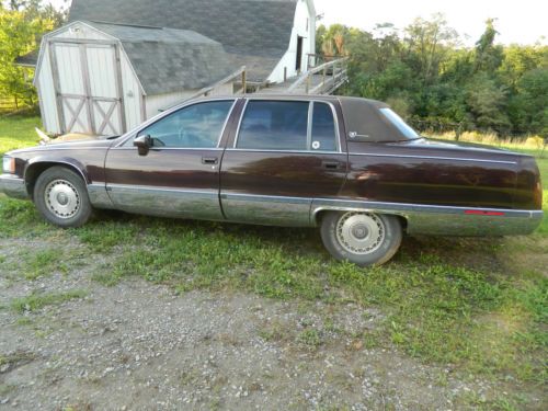 1994 cadillac fleetwood brougham sedan 4-door 5.7l