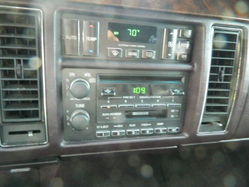 1994 Cadillac Fleetwood Brougham Sedan 4-Door 5.7L, US $2,000.00, image 10