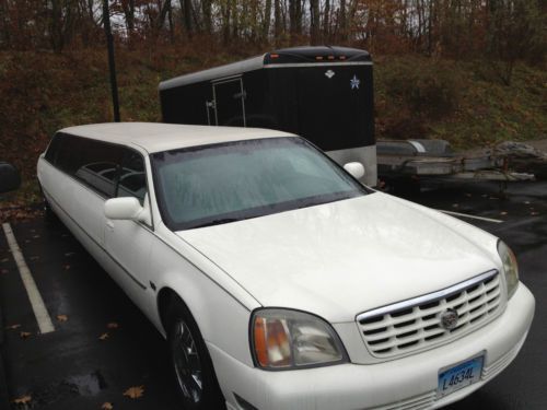 2002 cadillac deville base limousine 4-door 4.6l
