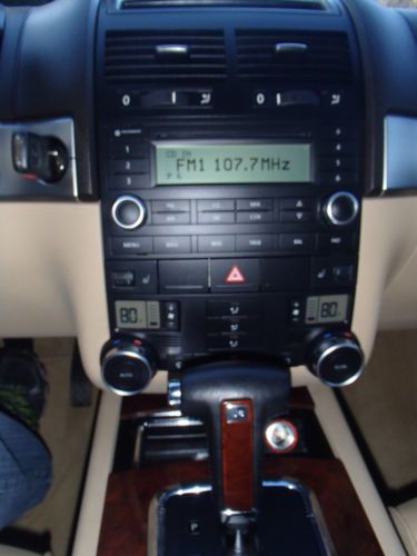 2004 Volkswagen Touareg V6 Sport Utility 4-Door 3.2L, image 8