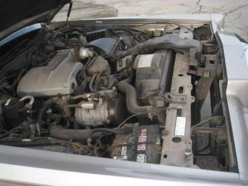 1988 Lincoln Town Car Signature Sedan 4-Door 5.0L NO RESERVE, image 13