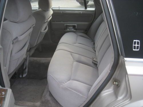 1988 Lincoln Town Car Signature Sedan 4-Door 5.0L NO RESERVE, image 15