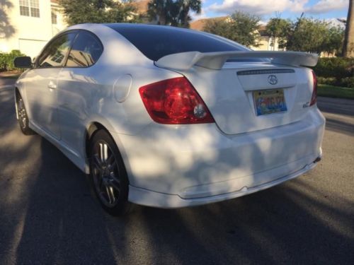 2007 Scion tC Base Coupe 2-Door 2.4L, image 2