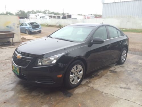 2012 chevrolet cruze ls sedan 4-door 1.8l