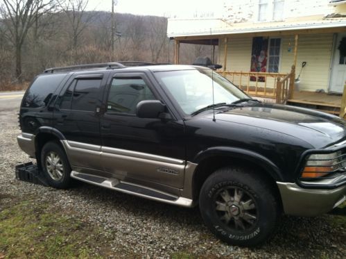 2000 gmc jimmy envoy sport utility 4-door 4.3l (buyer must pick up)