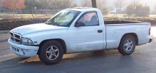 2000 dodge dakota short bed - lowered - automatic - sunroof - runs great