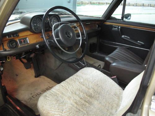 1970 Mercedes Benz 300 SEL 6.3..Garage Find..Original..Absolutely Rust Free !, image 15