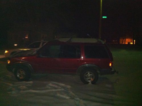 2000 ford explorer xlt sport utility 4-door 5.0l