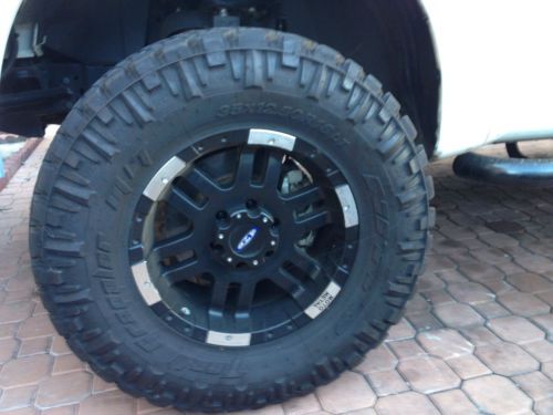 2009 NISSAN TITAN, image 8