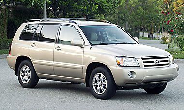 Toyota : highlander 4dr 4-cyl 4wd 71k miles new tires satelite radio silver/gray