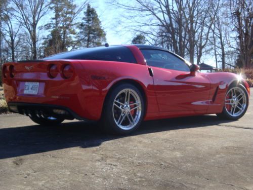 2005 corvette, victory red cashmere interior fully loaded new michlins &amp; corsa !