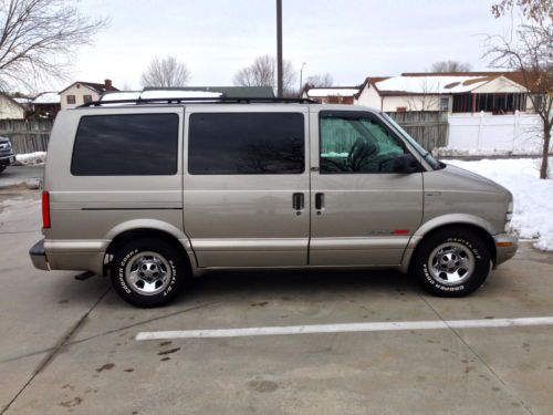 2002 chevrolet astro ls standard passenger van 3-door 4.3l