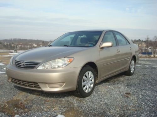 2005 toyota camry le sedan 4-door 2.4l