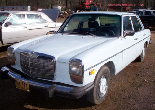 1974 240d diesel w/ manual transmission