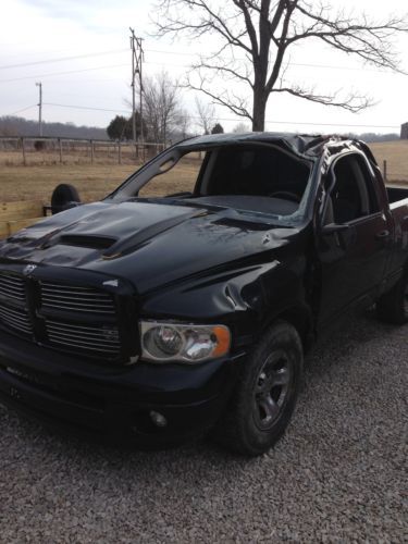 2004 04 dodge ram 1500 5.7 hemi wrecked rwd