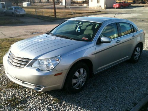 2007 chrysler sebring base sedan 4-door 2.4l