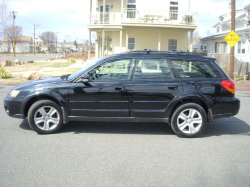 2005 subaru outback xt wagon 4-door 2.5l one owner no accident non smoker