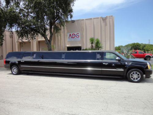 2008 accolade 200&#034; ecb - full escalade package - one owner florida vehicle