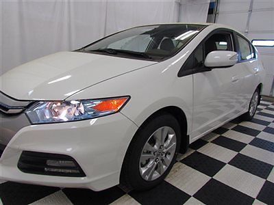 Ex new 4 dr sedan automatic engine: 1.3l i-4 8-valve sohc i-vtec taffeta white