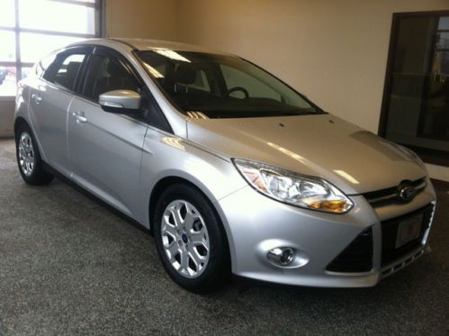 2012 ford focus se silver