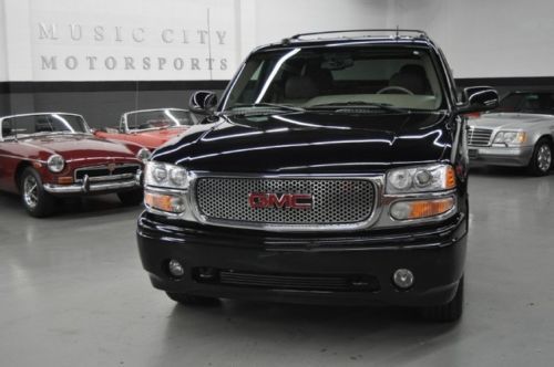 Loaded &#039;05 denali: htd fr/rear cap seats, nav, moonroof, entertainment system!