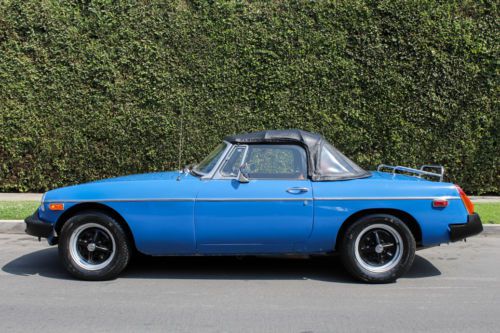 1975 MG MGB Roadster MKIV Convertible 1.8L Manual, image 2