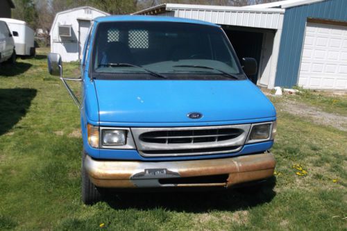 2000 ford van e 350 runs good