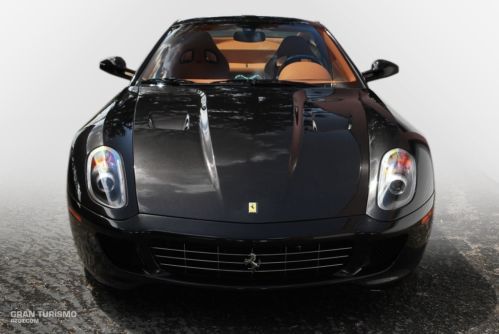 Carbon Ceramic Brakes, Bose Hi-Fi, 20" Wheels, Carbon Driver Zone & Lower Zone, US $174,980.00, image 2