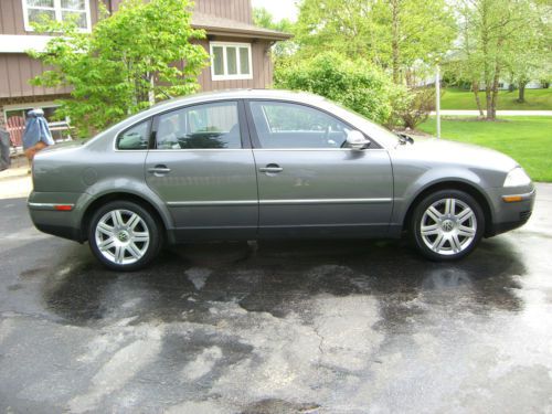 Volkswagen : 2005 passat 4 dr sedan gls tdi