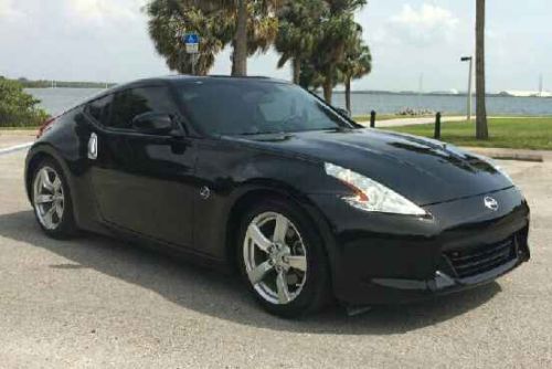 2010 nissan 370z (black on black six speed touch screen nav button start loaded)