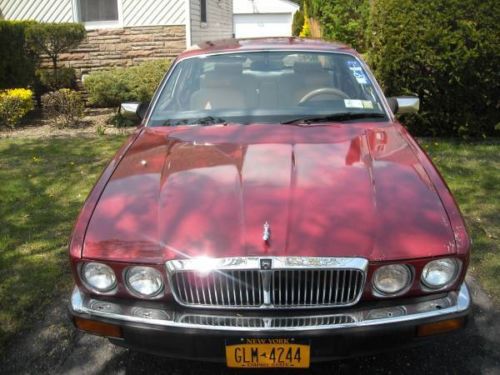 1988 xj6 vanden plas overhauled, no headakes, will trade for an xjs