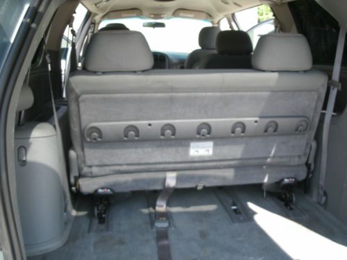 2005 Dodge Grand Caravan SE Mini Passenger Van 4-Door 3.3L, image 3