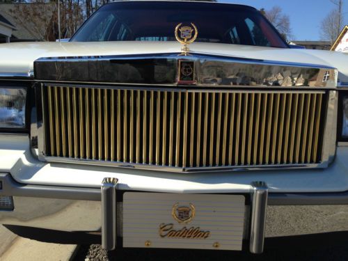 Gorgeous1988 cadillac sedan deville 48,336 miles family owned 26yrs gold grille