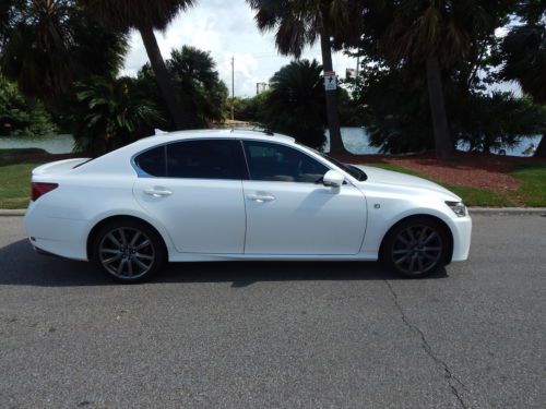 Garage kept Warranty One owner Excellent condition, image 2