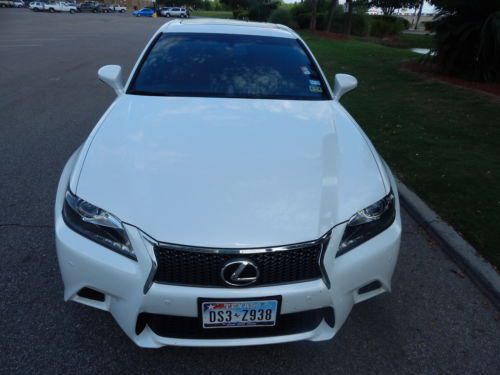 Garage kept Warranty One owner Excellent condition, image 4