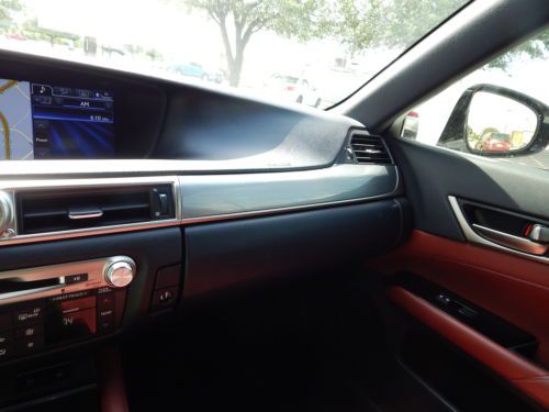 Garage kept Warranty One owner Excellent condition, image 13