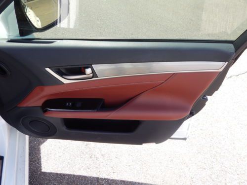 Garage kept Warranty One owner Excellent condition, image 19