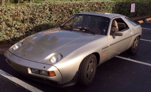 1983 928s porsche coupe hatchback, excellent condition