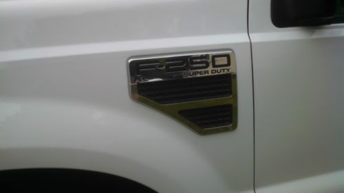 2008 Ford F-250 Super Duty XL Standard Cab Pickup 2-Door 5.4L, image 6
