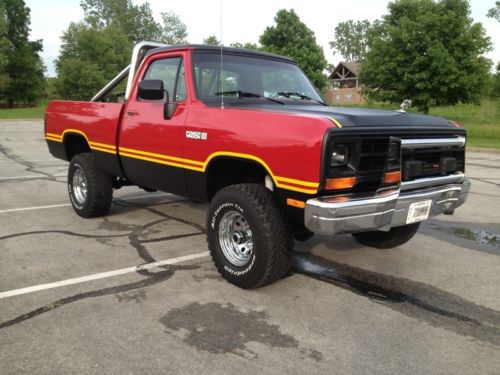 1988 dodge w100 pickup 4x4 &#034;macho tribute edition&#034; &#034;power wagon&#034;