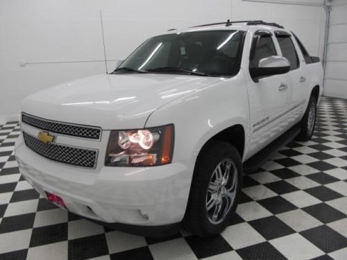 11 crew cab short box 4x4 flex fuel heated leather navigation back up camera