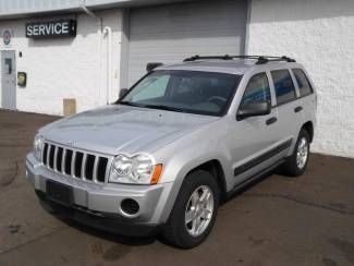 2005 silver laredo!