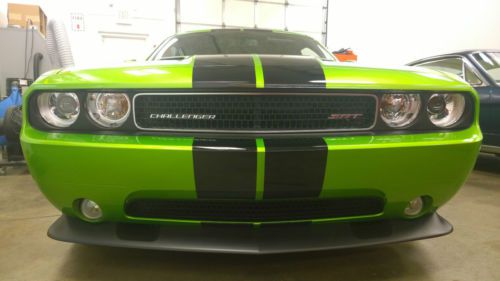 2011 dodge challenger srt8 green with envy 6-speed 392 hemi nav  2,539 miles