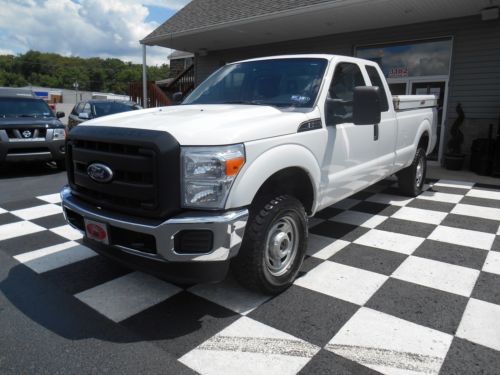 2011 ford f-350 super duty xl extended cab pickup 4-door 6.2l **low reserve**