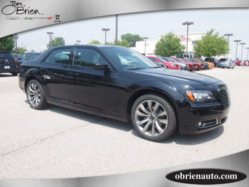 2014 chrysler 300 s