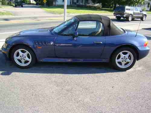 1996 BMW Z3 Roadster Convertible 2-Door 1.9L, image 3