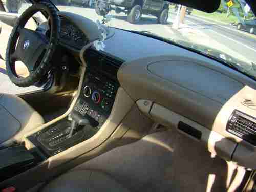 1996 BMW Z3 Roadster Convertible 2-Door 1.9L, image 9
