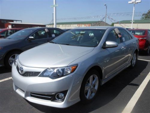 2014 Toyota Camry SE, US $24,940.00, image 3